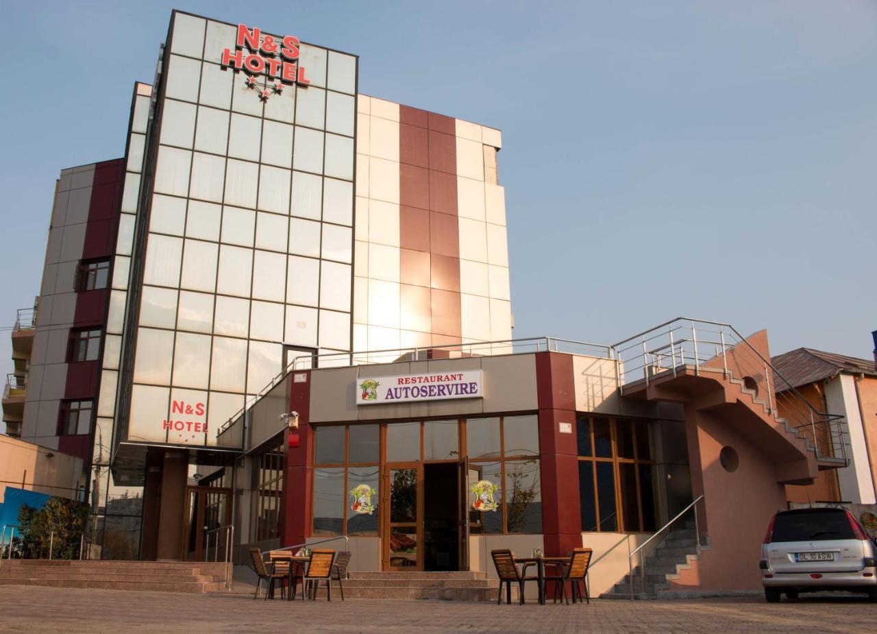 N&S Hotel Barlad Bîrlad Екстериор снимка