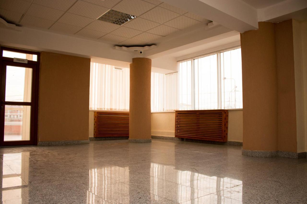 N&S Hotel Barlad Bîrlad Екстериор снимка