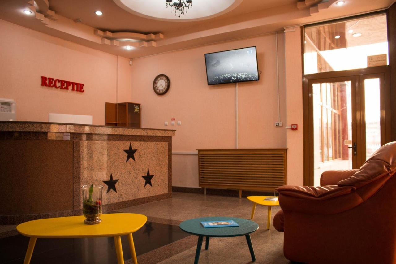N&S Hotel Barlad Bîrlad Екстериор снимка