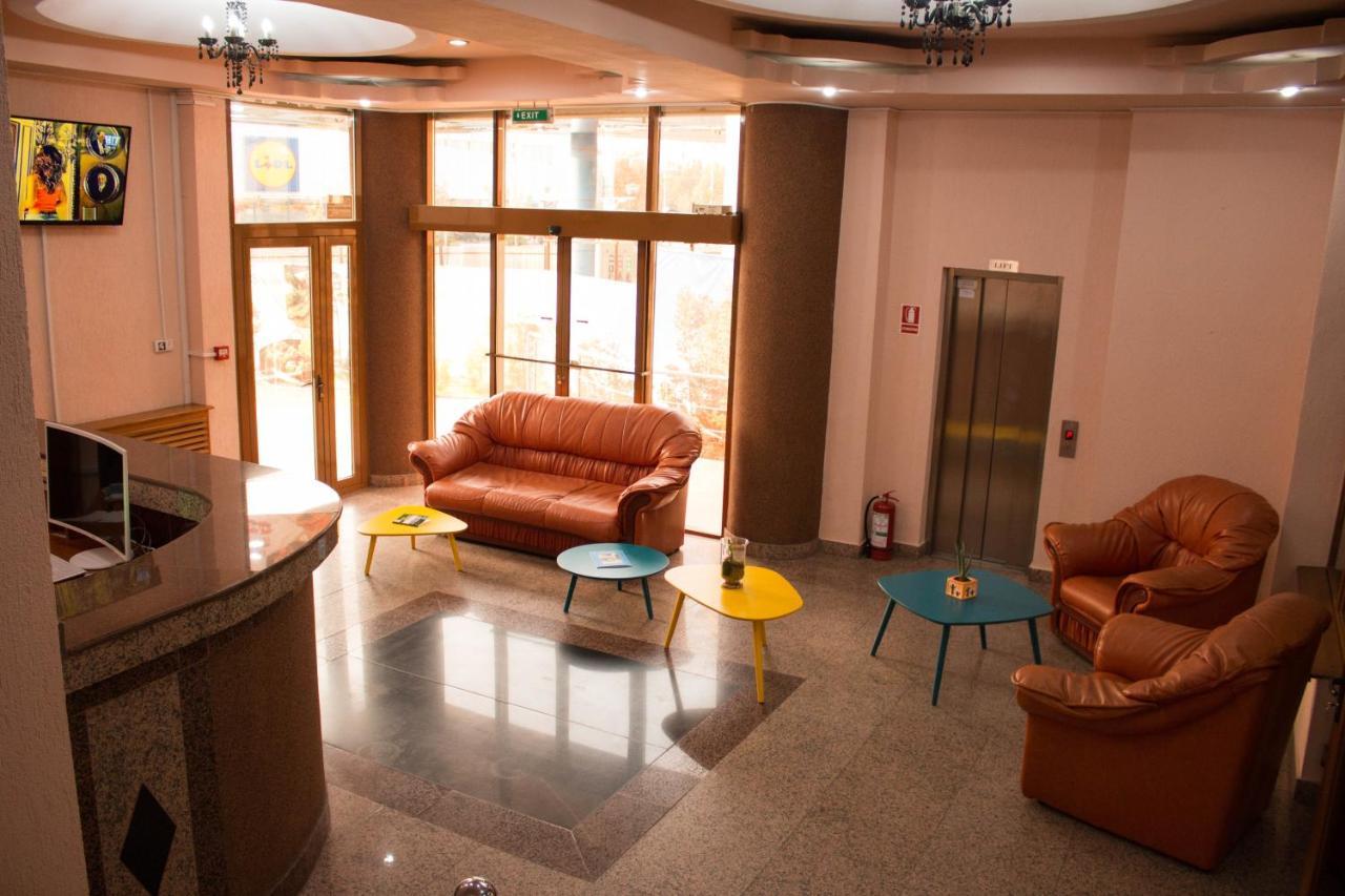 N&S Hotel Barlad Bîrlad Екстериор снимка