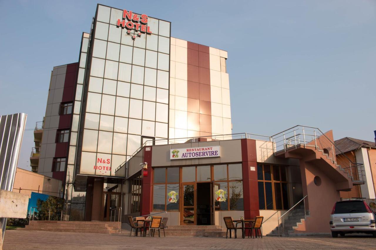 N&S Hotel Barlad Bîrlad Екстериор снимка