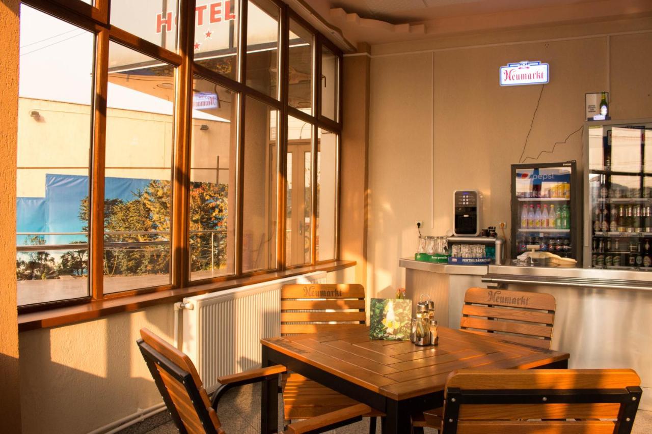 N&S Hotel Barlad Bîrlad Екстериор снимка